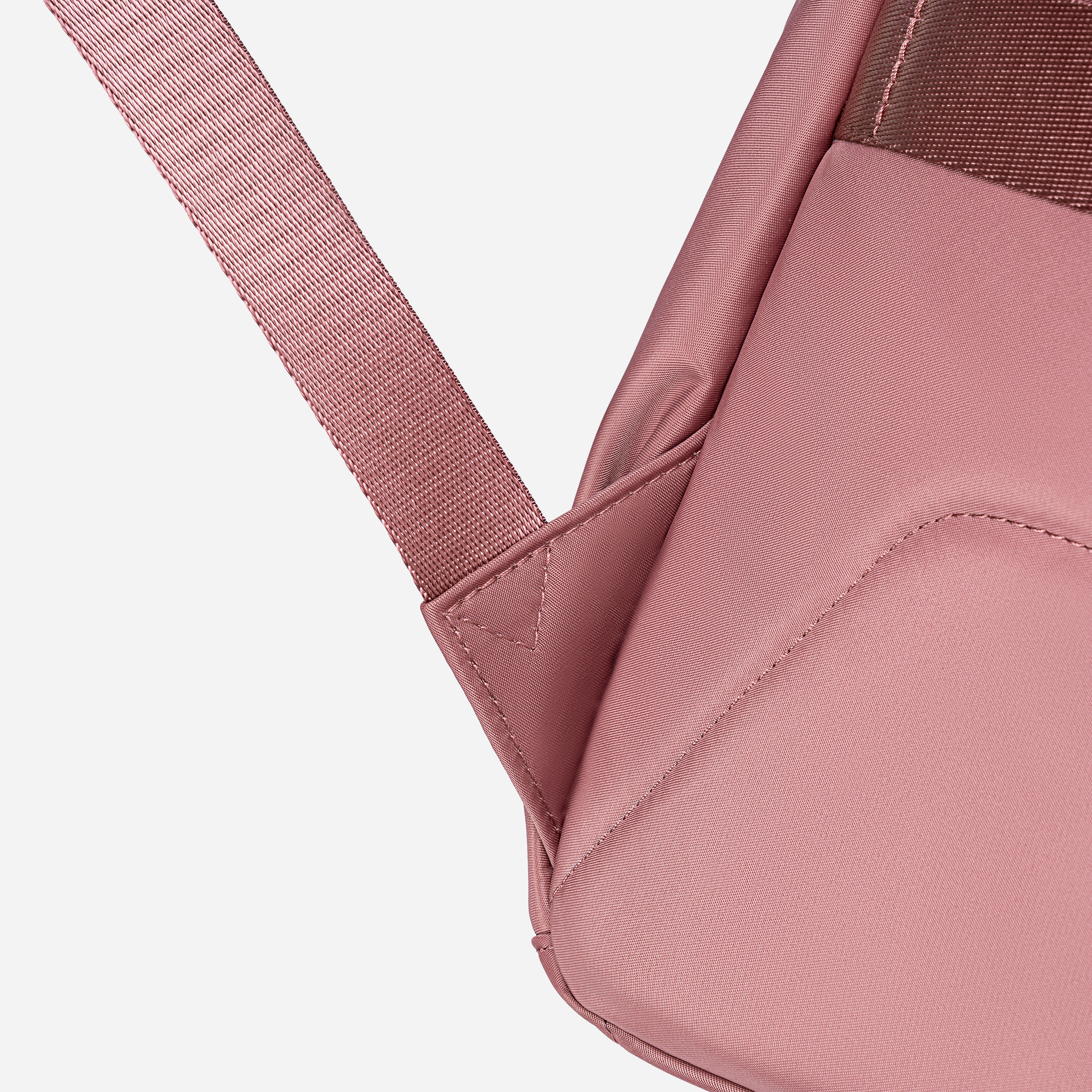 CB00769 Rose Gold Chantria