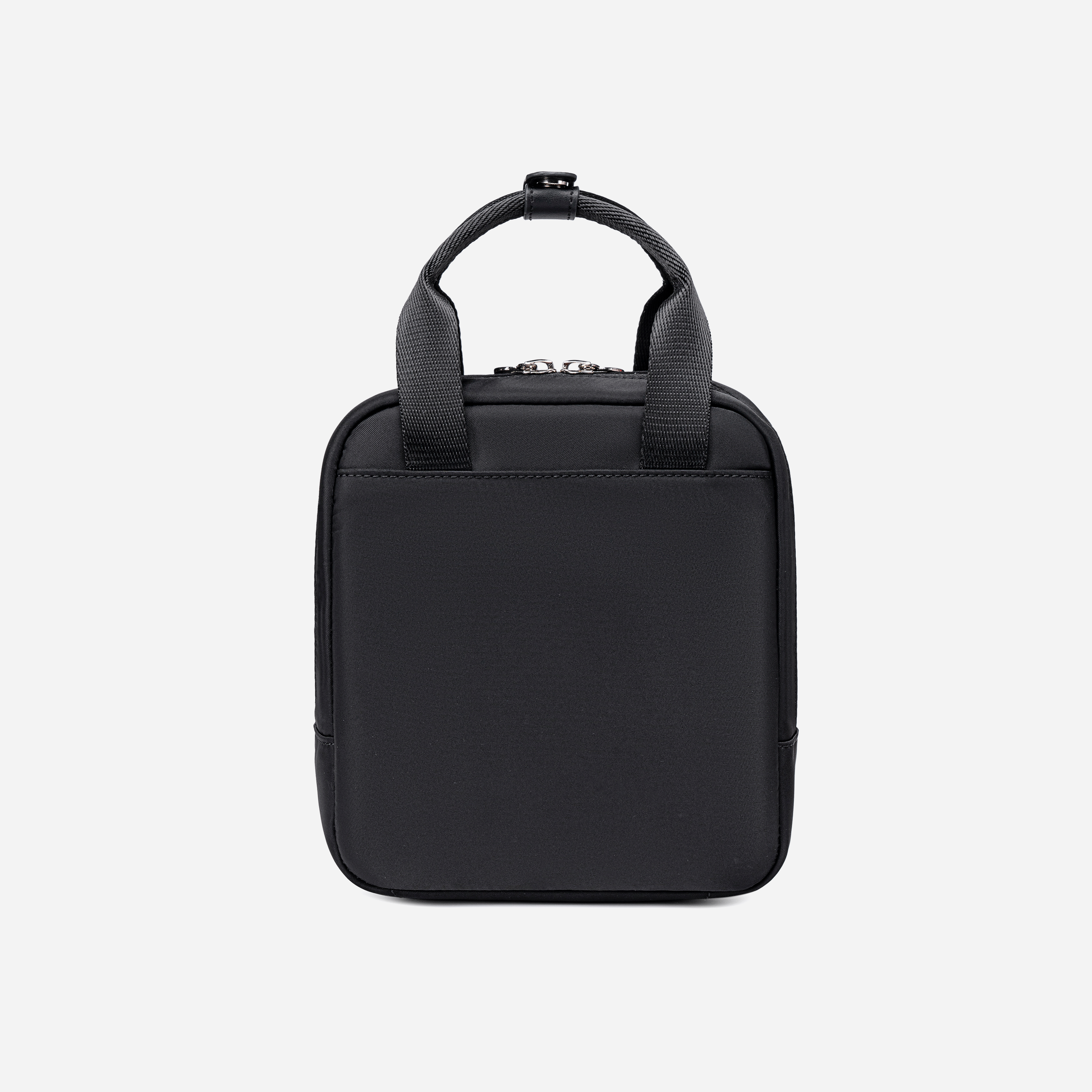 CB00783 Black Chantria