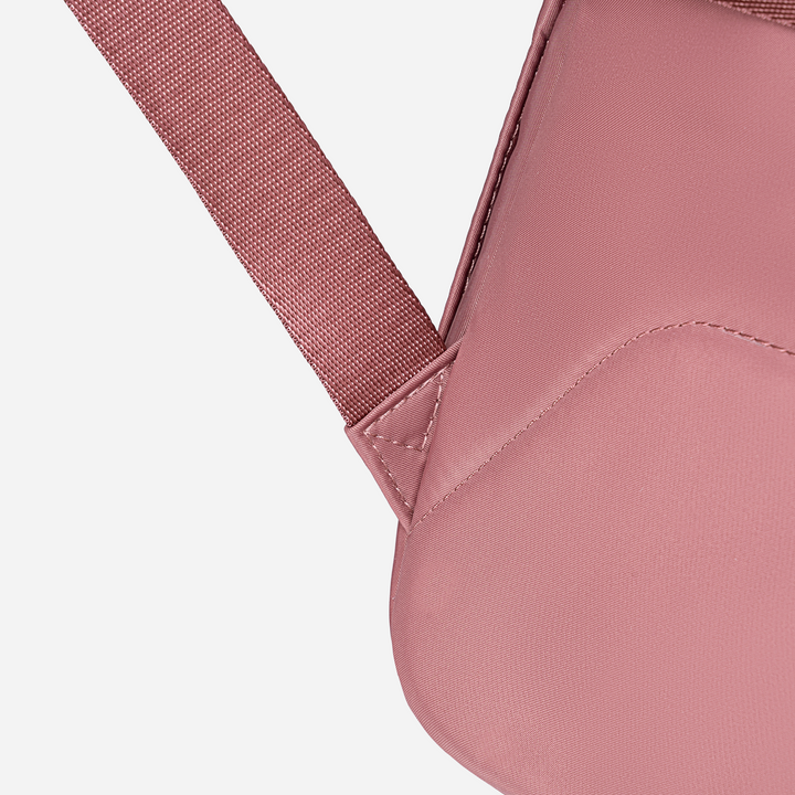 CB00778 Rose Gold Chantria