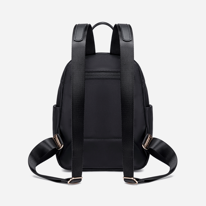 CB00621 Black Chantria